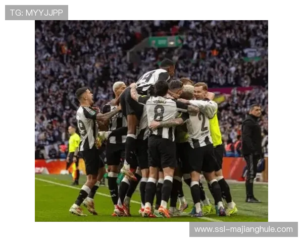 朗斯定位球效率占比35%，新教练卡皮坦设计战术直接贡献10球。