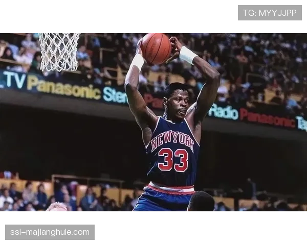 梦想队关键球员表现突出：后卫精准投篮组织，内线展现禁区统治力